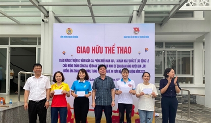 Giao lưu thể thao chúc mừng Đại hội Đoàn huyện Sóc Sơn, Gia Lâm và...